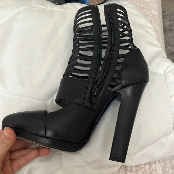 Versace Vintage gladiator stiletto heel! Size 36 1/2 which is a 6 1/2